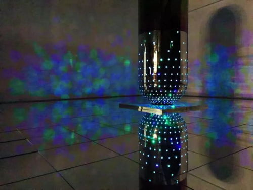 从旧厂房到当代美术馆 万江“趁景”展唤醒龙舟记忆